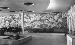 Мозаика в столовой здания СЭВ. 1967